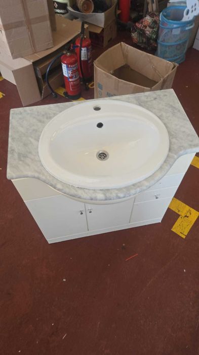 Móvel  de casa de banho