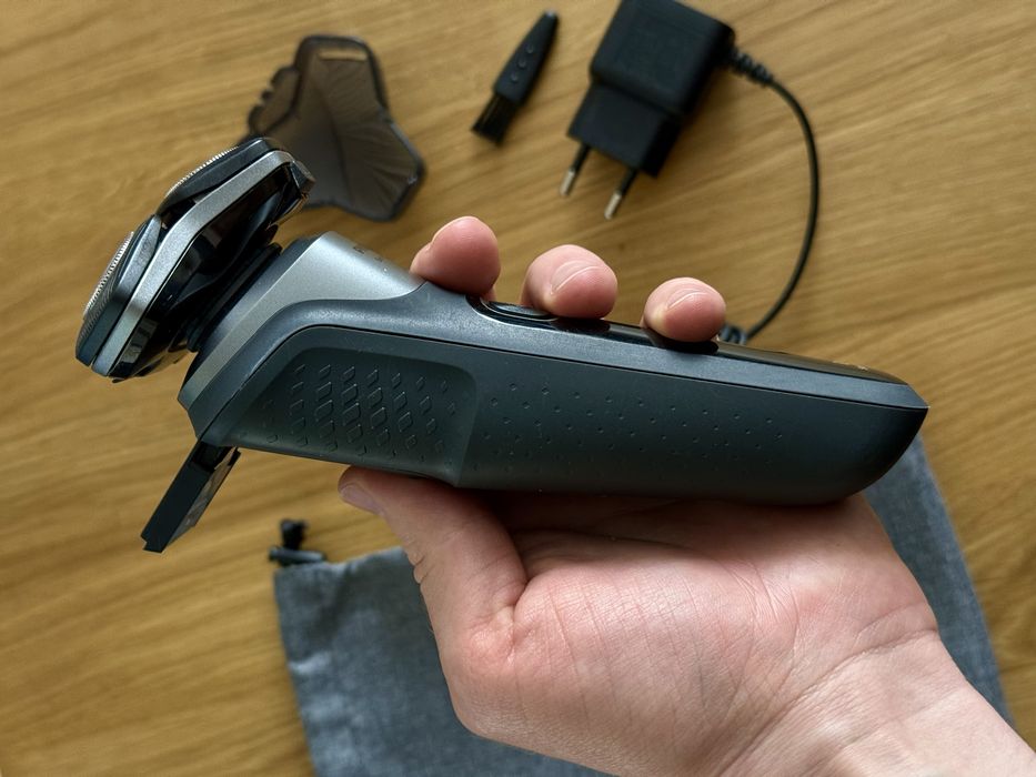 Електробритва чоловіча Philips Shaver series 5000 S5587/10