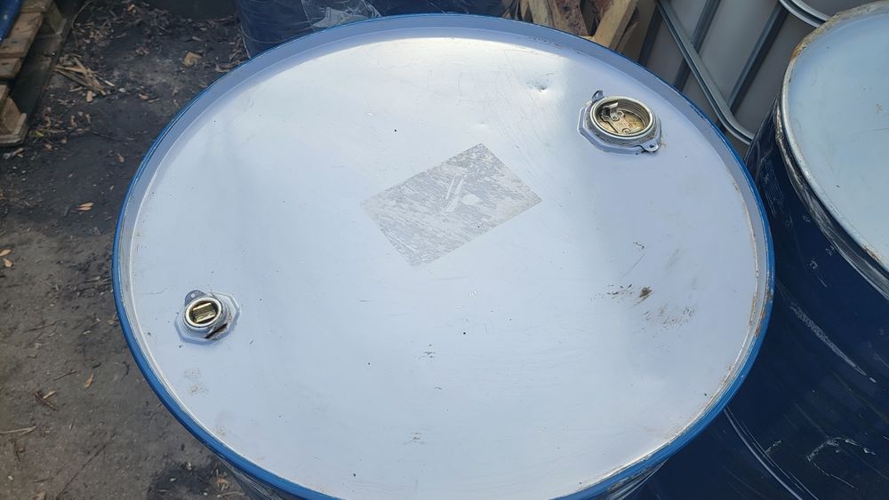 Бочки  металеві 230л
