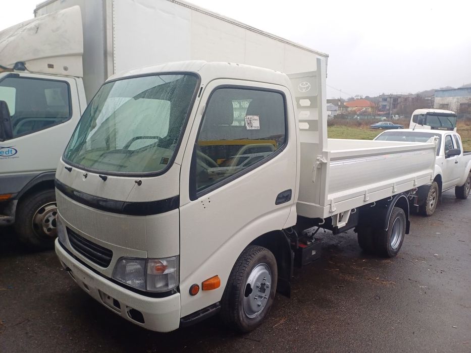 Toyota Dyna [M35.25] 
3.0L [D-4D] 144HP 
- [Tri-Basculante] 
- Bascula