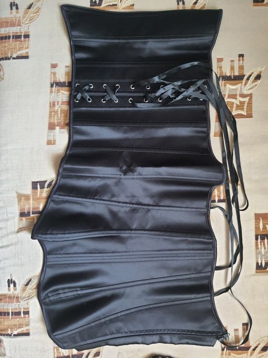 Жіночий корсет чорний