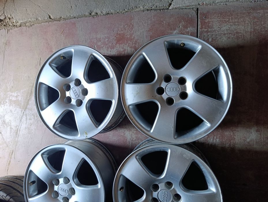 Диски  Volkswagen Golf4,Skoda,Audi 5/100/16 6,5j et42 dia57,1