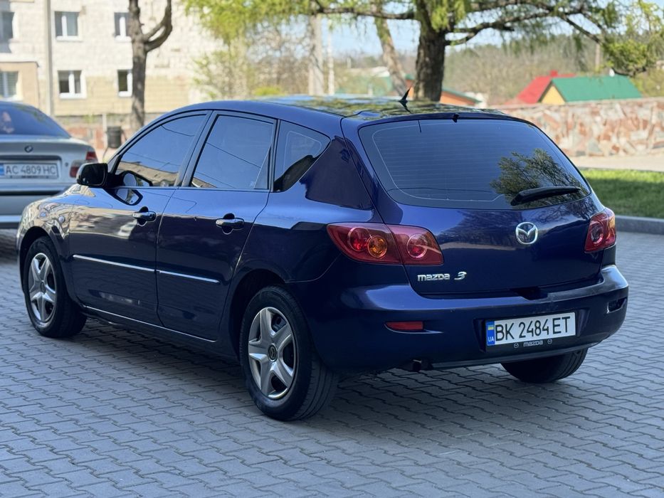 Mazda 3 2004рік 1.4бензие