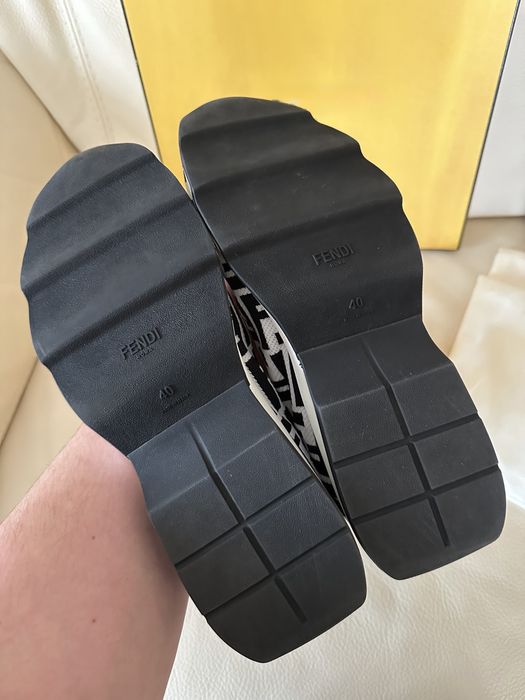 Кроссовки Fendi, 40
