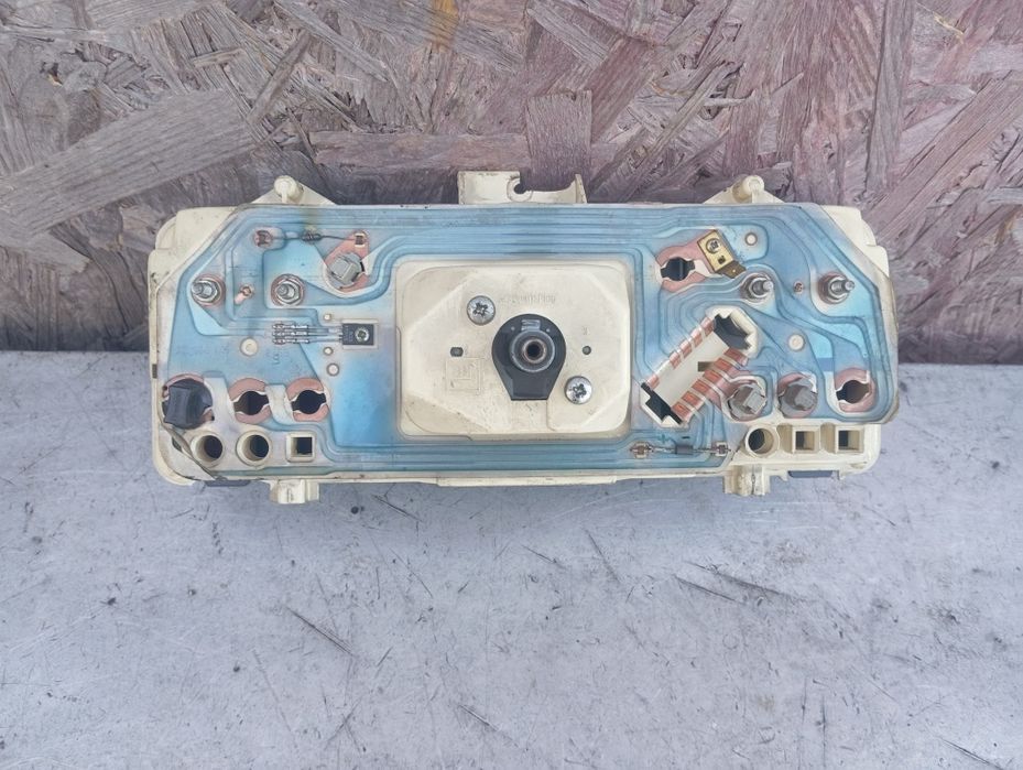 Щиток приборів Опель Кадет/ Аскона приладова панель щиток приборів