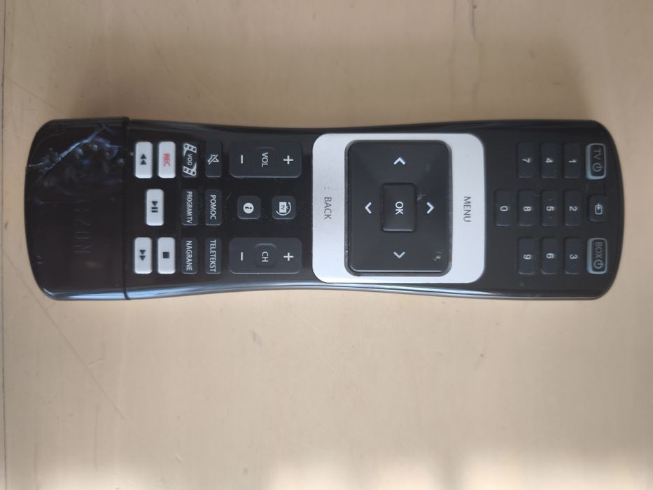 Piloty UPC do dekoderów