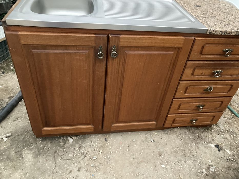 Movél com lava louça e gavetas em bom estado64739772371203123