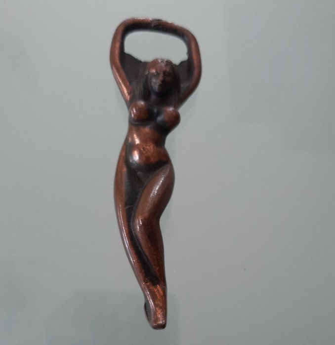 Otwieracz figurka kobiety PRL