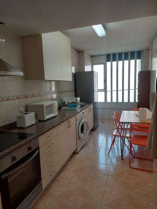 Quarto para arrendar a Estudantes