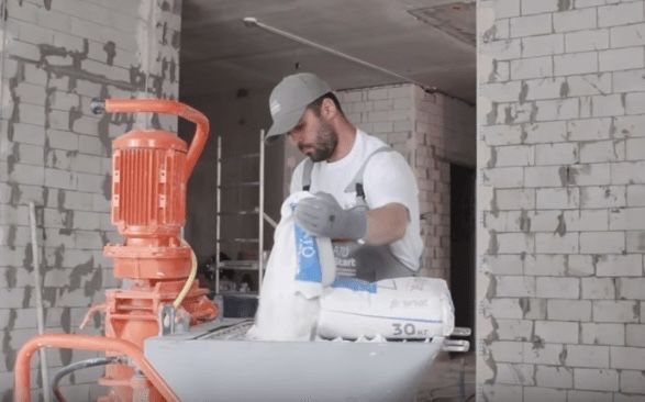 Машинна штукатурка. Штукатурка стін Київ.