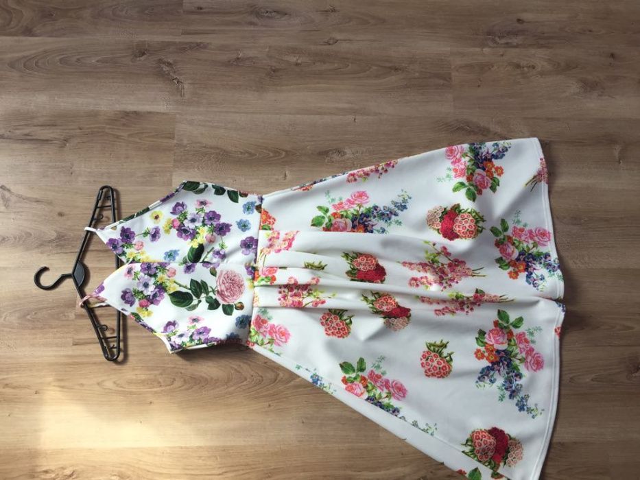 Sukienka Asos 38/40 biała w kwiaty midi