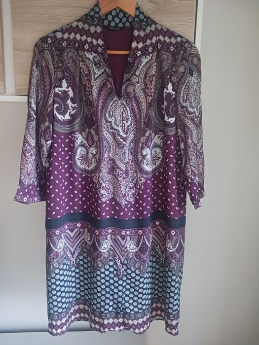 Vestido manga comprida, da Massimo Dutti