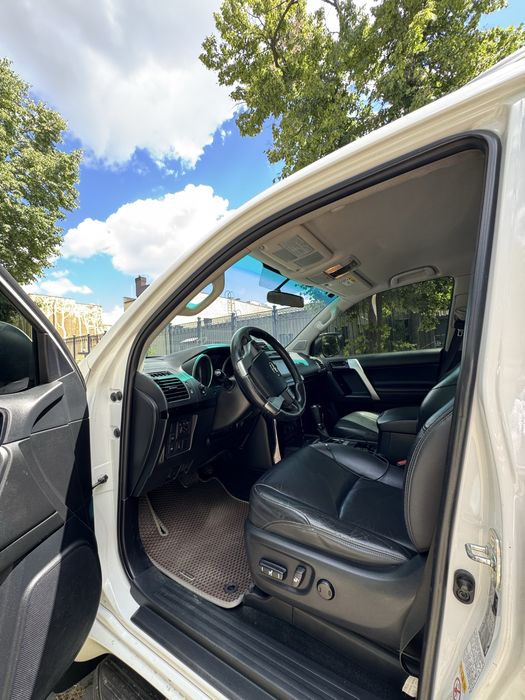 Toyota Land Cruiser Prado 150 • 3.0 D-4D