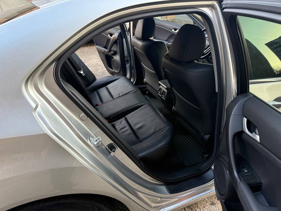 Продам Honda Accord 2008г 47 тыс км автомат