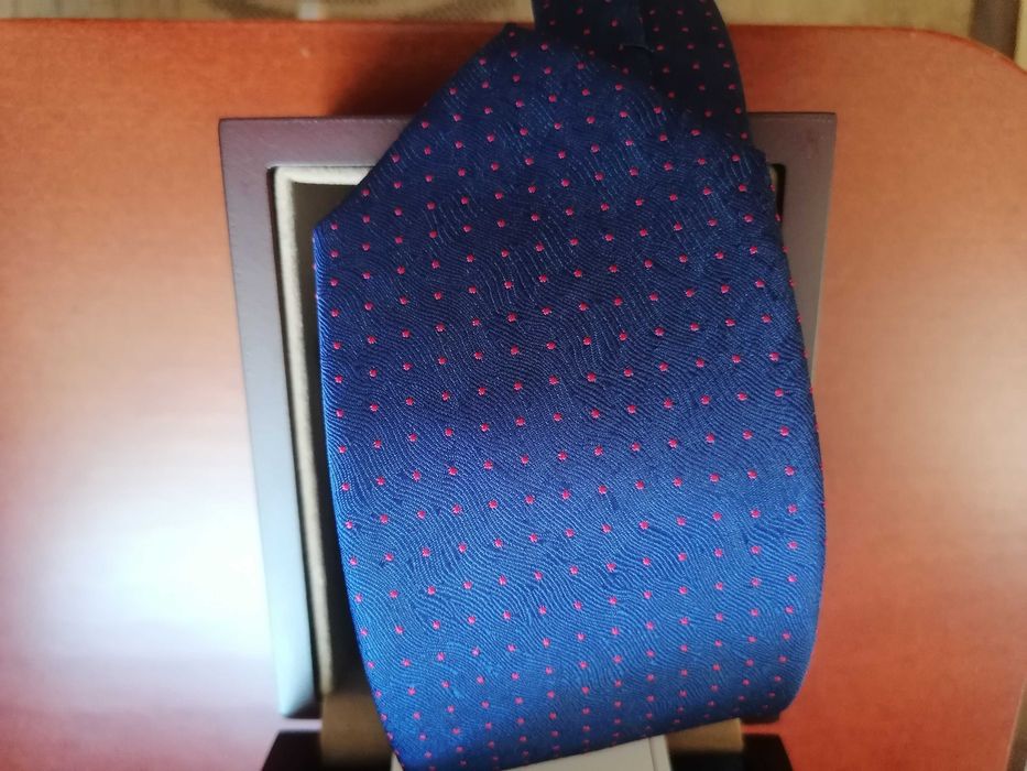 Krawat 100 % jedwab spinki nowe krawat z jedwabiu nowy