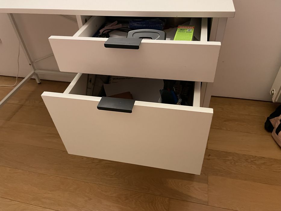 Secretária branca 120Cx60L