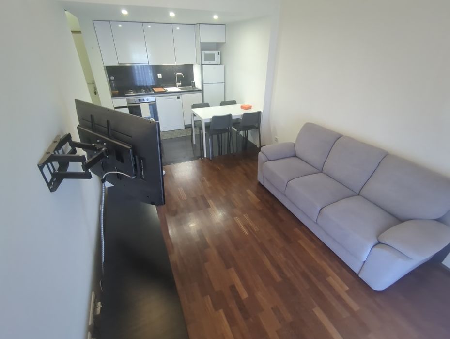 Arrenda-se apartamento T1