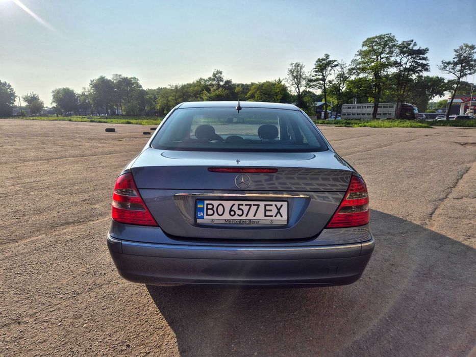 Mercedes-Benz W211 E200 NGT Обмін без підкрасів
