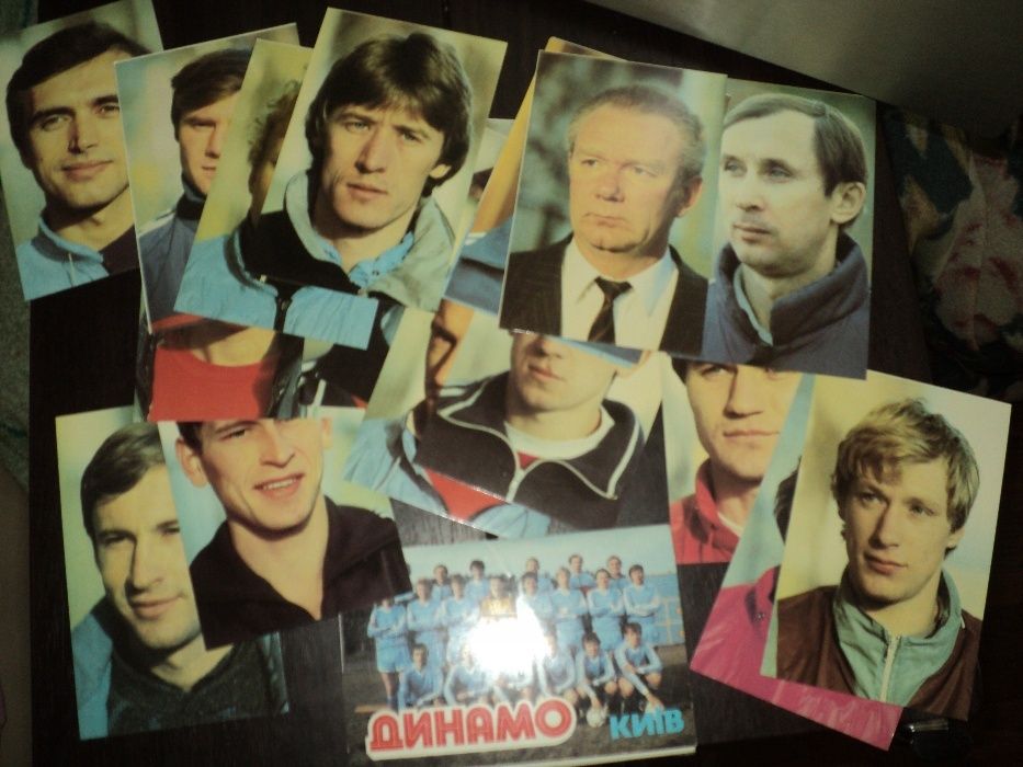 продам открытки футбол.