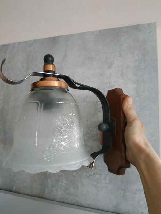 Бра зі скляними плафоном