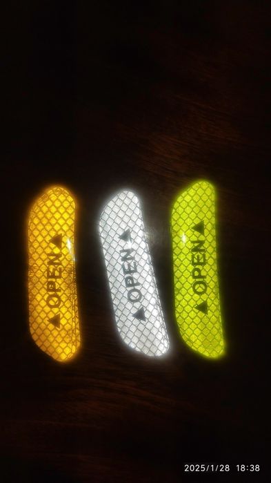 Наклейка світловідбиваюча 4 шт