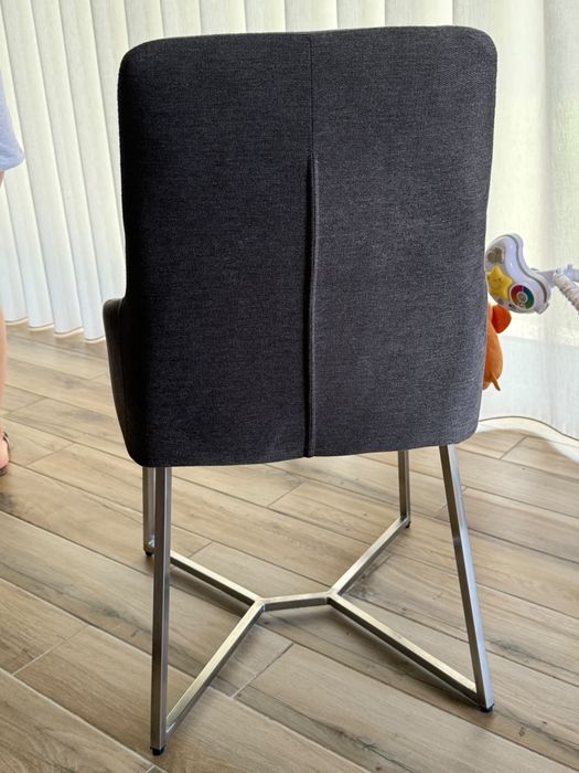 Mesa com 6 cadeiras