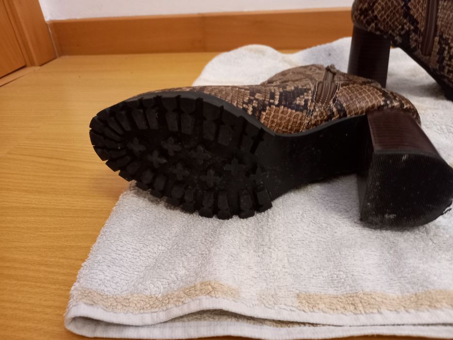 Botas pele de cobra