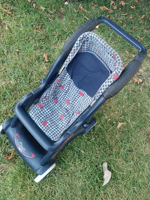 Carrinho de bebé de brincar