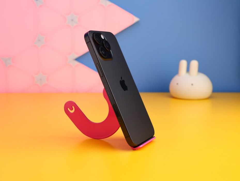 Смартфон Apple iPhone 16 Pro Max 256GB Black (177581) Б/У З ГАРАНТІЄЮ