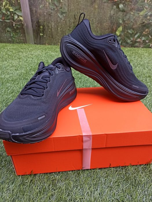 Nike Vomero Plus  EU40,5