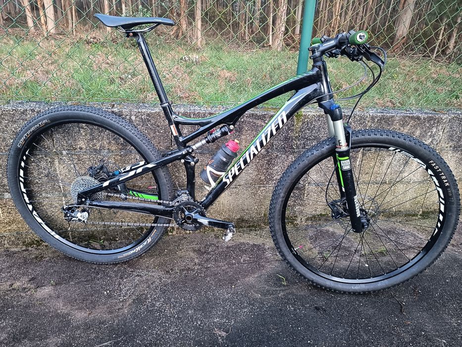 Bicicleta specialized epic comp roda 29