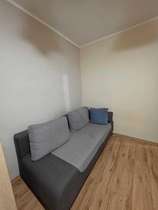 Wynajmę pokój w 4- pokojowym mieszkaniu