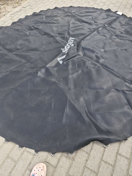 Sprzedam mate do trampoliny 312