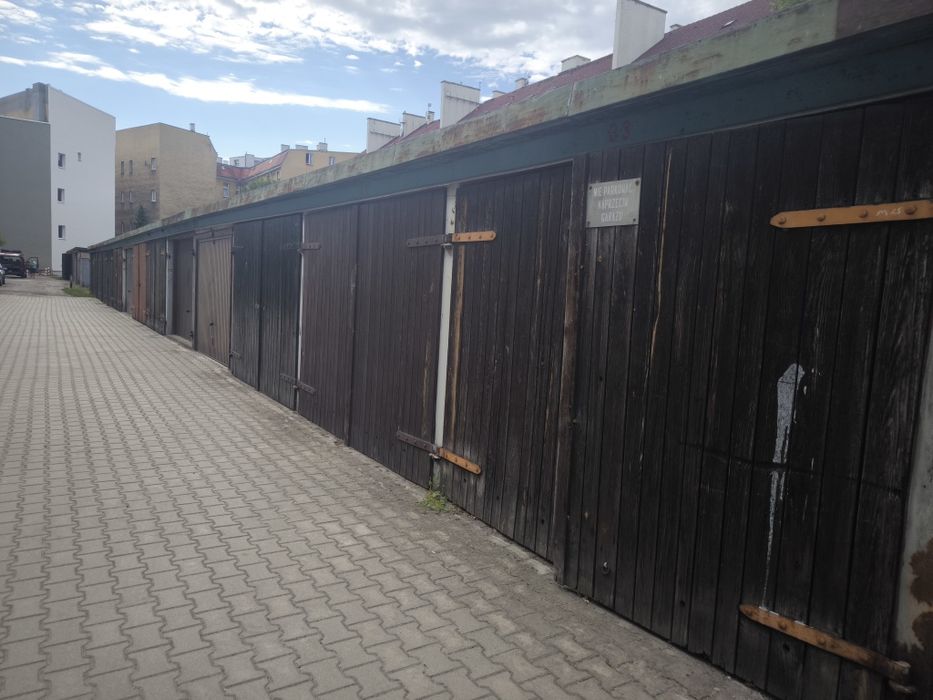 Garaż w centrum Szczecina Wielkopolska