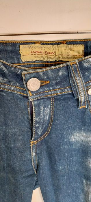 Calças de ganga novas