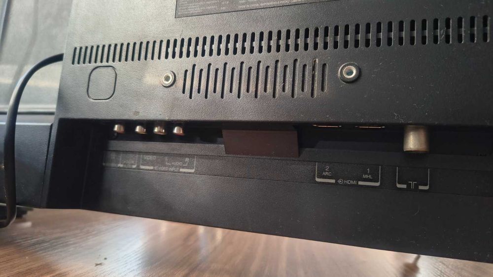 Телевізор Toshiba 32S2855EC, 32", HD — у хорошому стані