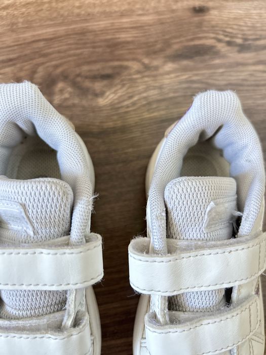 Кросівки adidas 23 р. 14.5 см