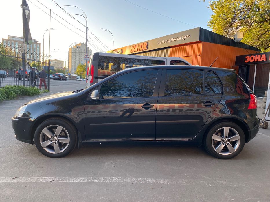 автомобиль Golf 5