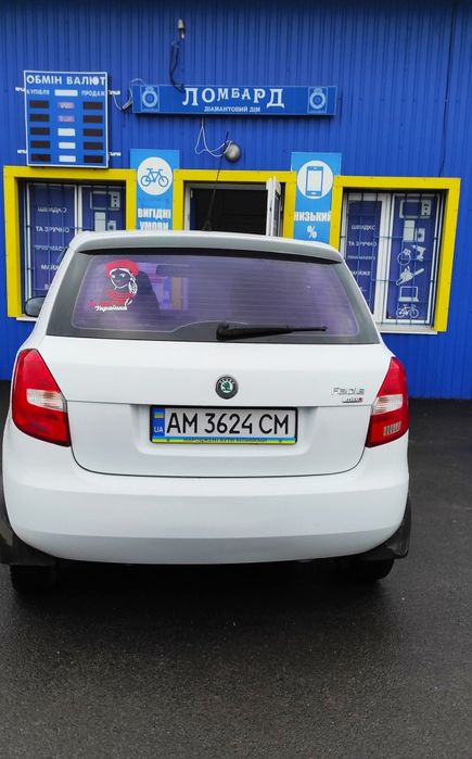 Автомобіль SKODA FABIA