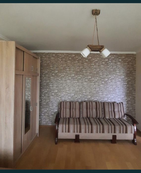 Здам 1 кв центр  міста