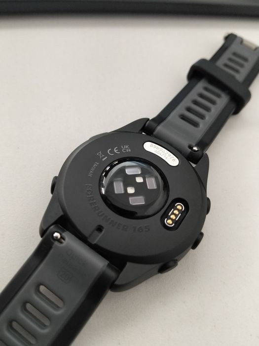 Garmin ForeRunner 165