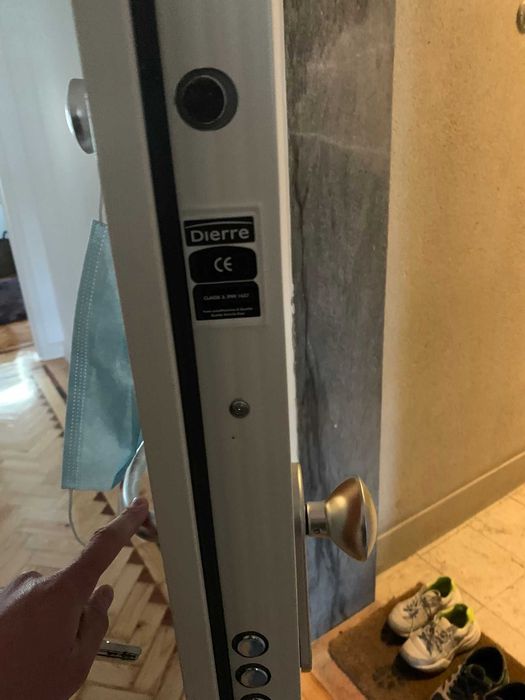 Cilindro de segurança para portas da Dierre