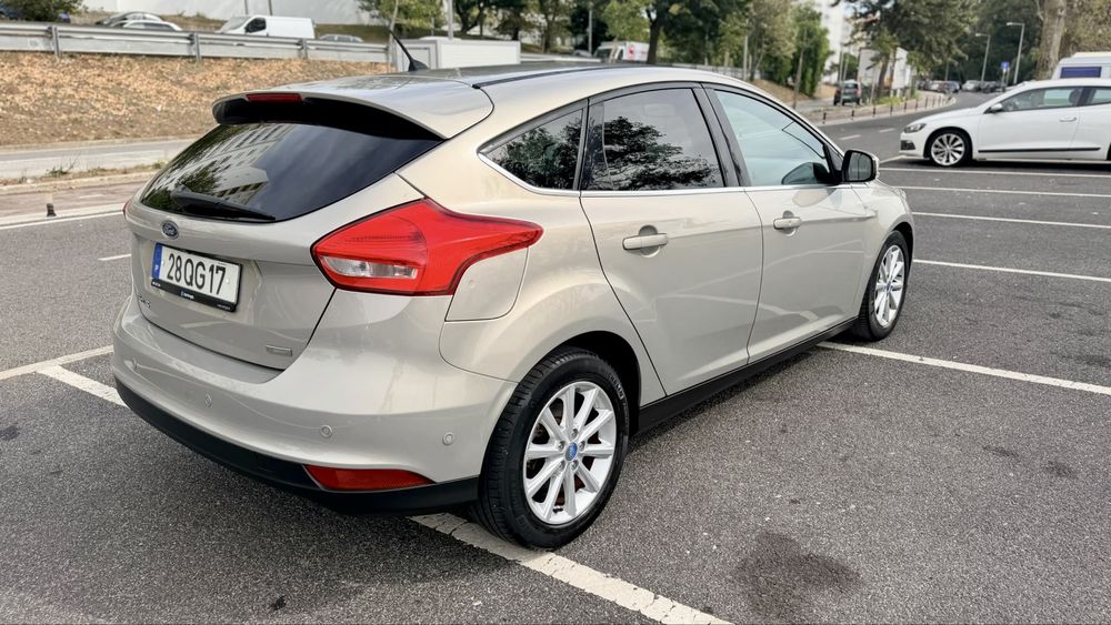 Ford Focus 1.0 125 cv ST foto 3