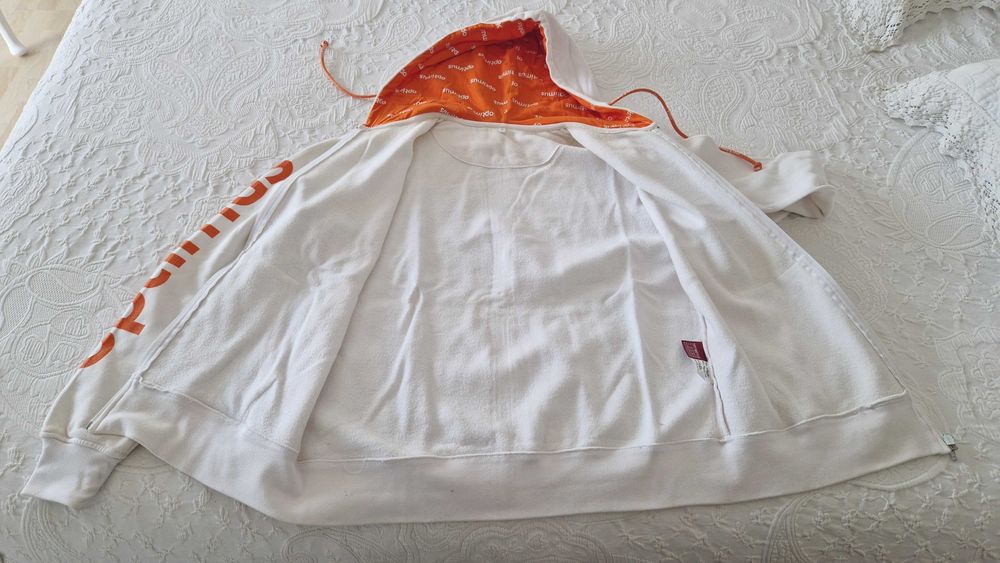 Sweatshirt Optimus branca, capucho e fecho de correr, tamanho S