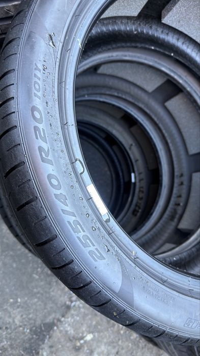 255/40/20 Pirelli p Zero PZ 4