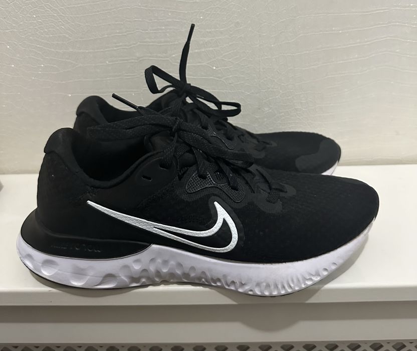 Кросівки Nike Renew Run 2 устялка 26 см