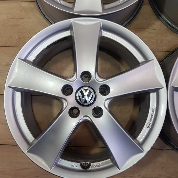 Диски VW R17 5x112 Passat Jetta Golf Touran Skoda Superb Octavia Seat