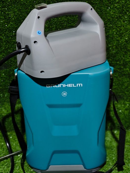 Обприскувач Grunhelm 8 л