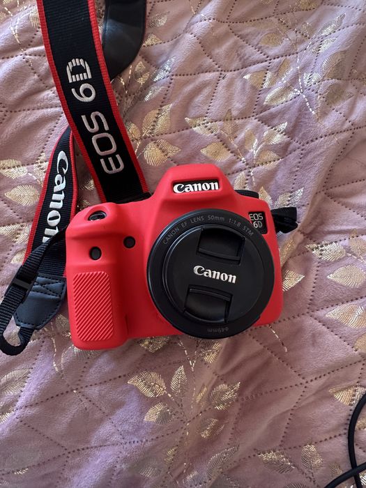 Продам Canon EOS 6D + Canon EF 50mm f/1.8