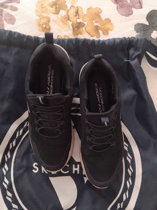 Sketchers original 37